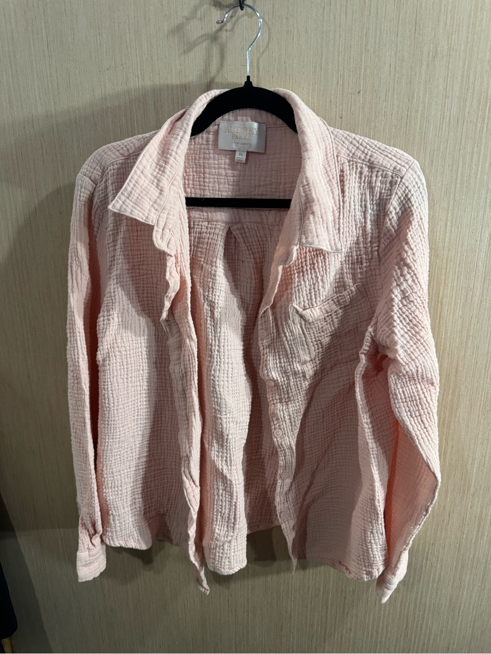 Audrey Parks Francesca's Collections Light Pink Textured Button-Down Shirt XL